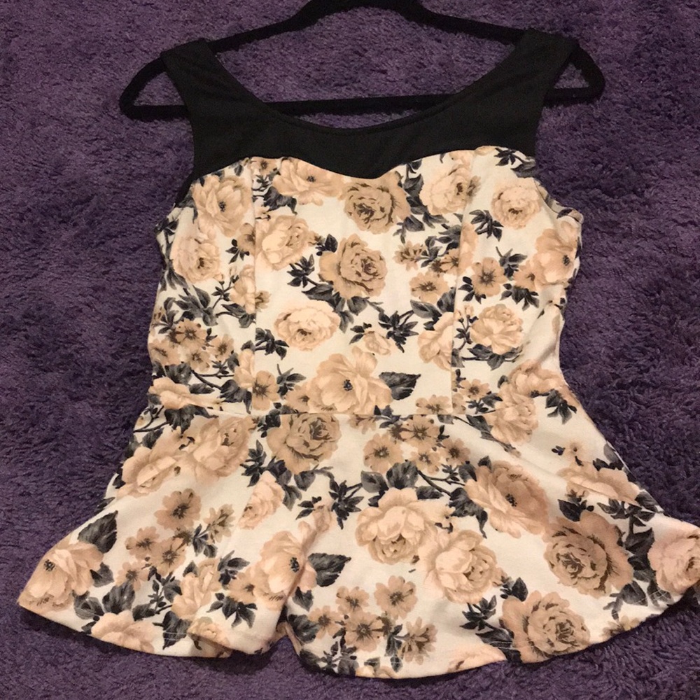 Beautiful neutral color blouse